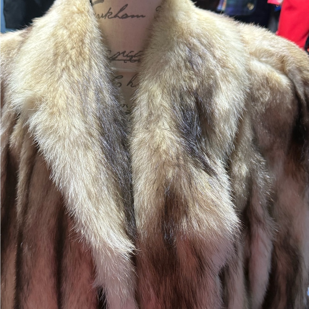 Old Hollywood Glam” Genuine Vintage Fur Full Length Coat - Picture 8 of 10